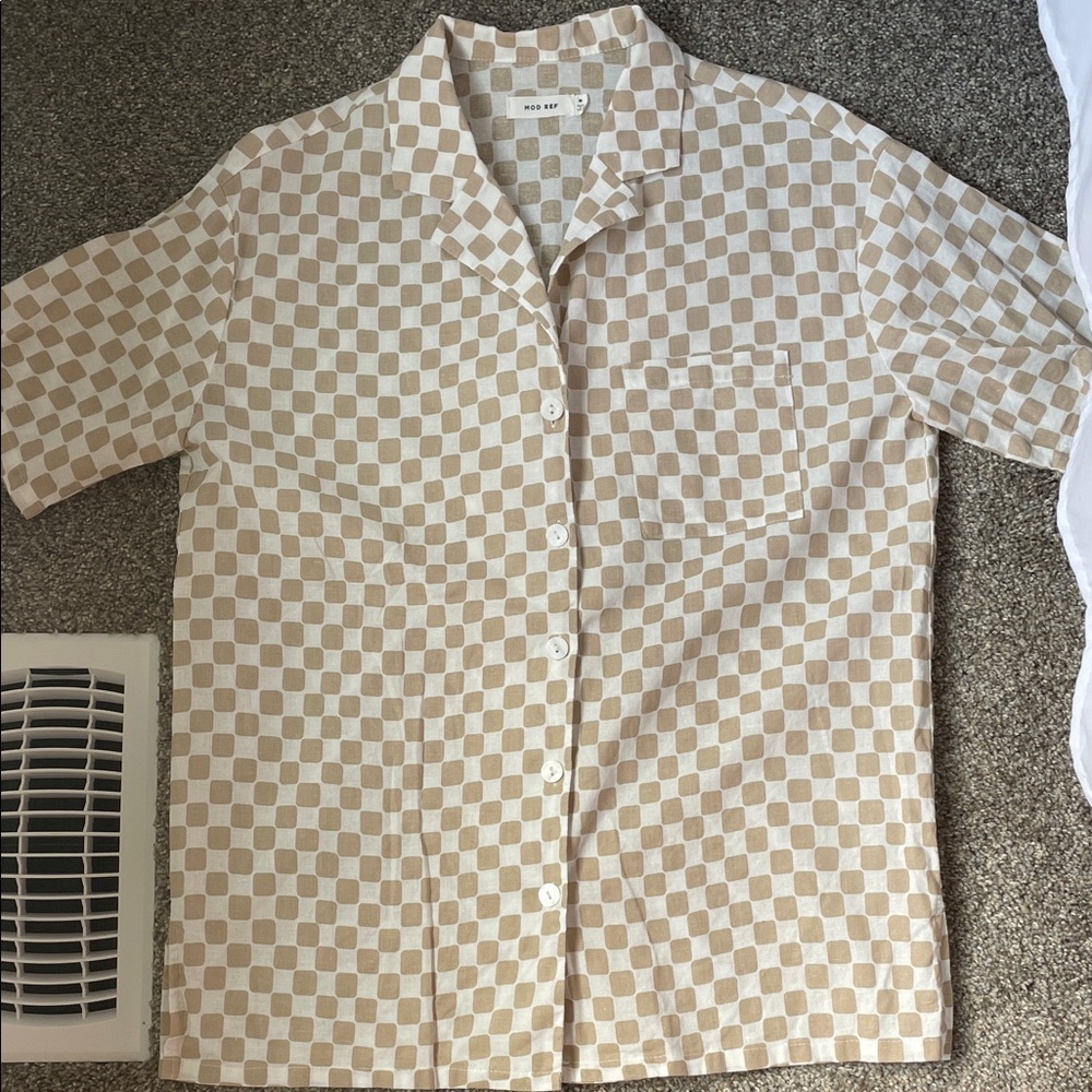 Mod Ref Beige and White Checkered Button-Down Shirt